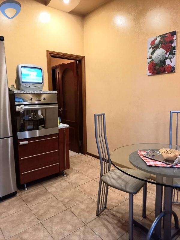 продажа трехкомнатной квартиры номер A-174280 в Приморском районе, фото номер 7